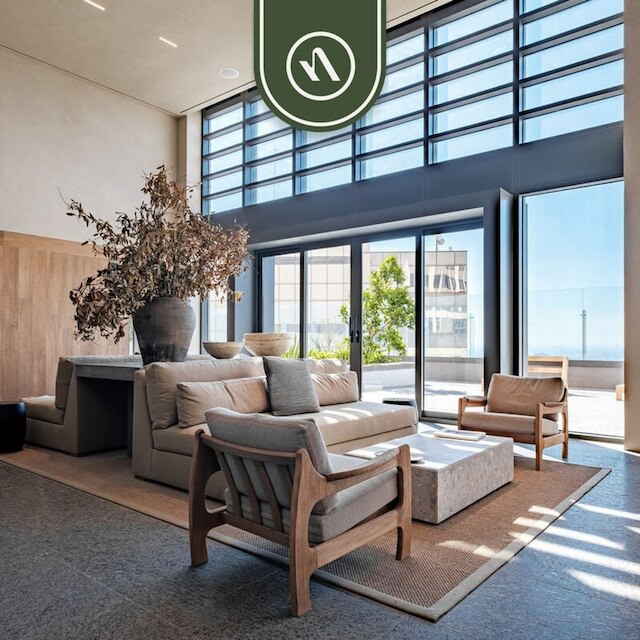 ラグジュアリー 2 BR コンド イン レフォルマ - スカイラインビュー - プール