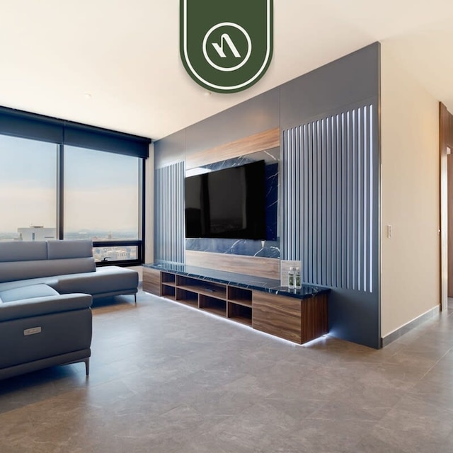 ラグジュアリー 2 BR コンド イン レフォルマ - スカイラインビュー - プール