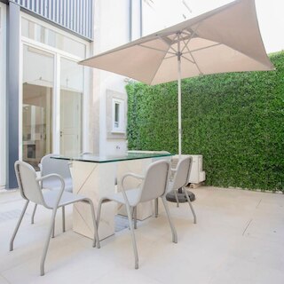 リービング イン ポルト セントラルシークレットテラス