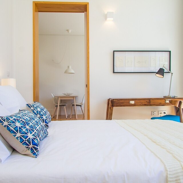 リービング イン ポルト ブルーフラワーアパートメント