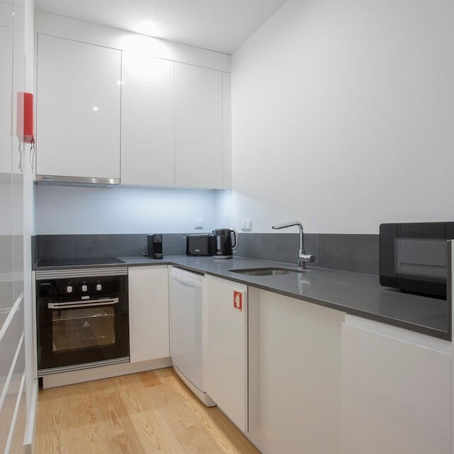 リービング イン ポルト ダウンタウン ラグジュアリーアパートメント 2R