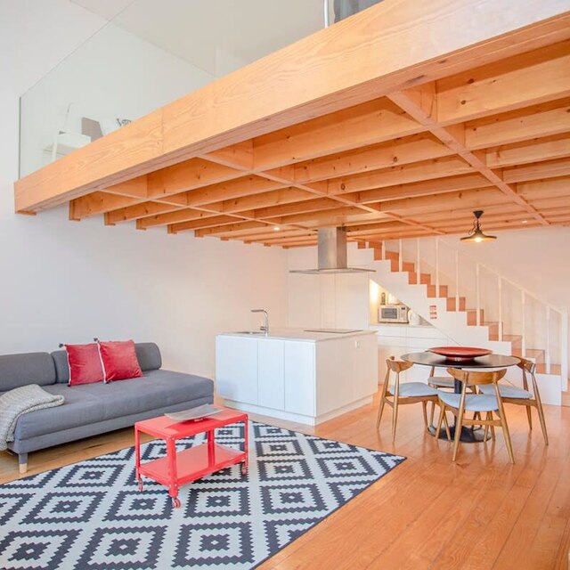 リービング イン ポルト - ガーデン ライト メザニン