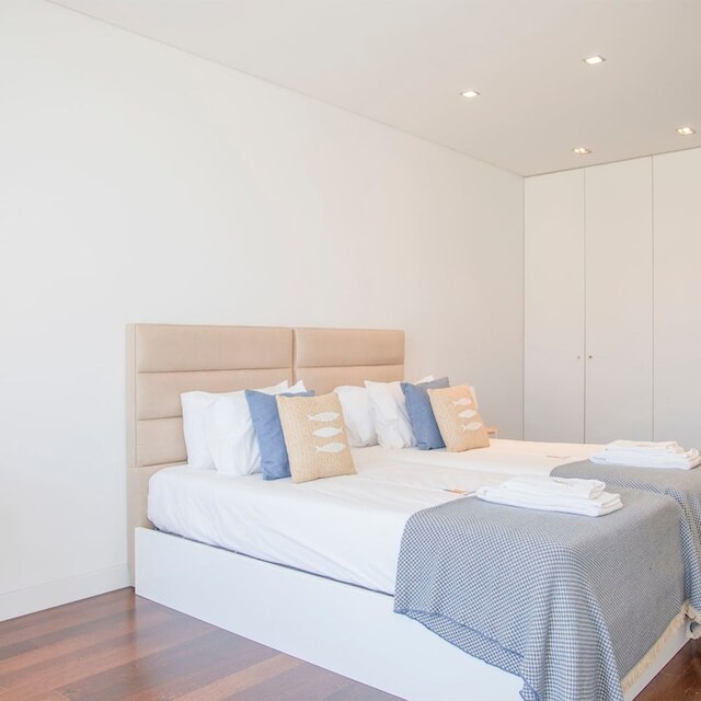 リービング イン ポルト - カルロス アルベルト アパートメント