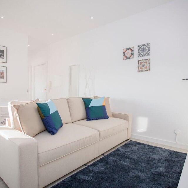 リビング イン ポルト センター スポット アパートメント