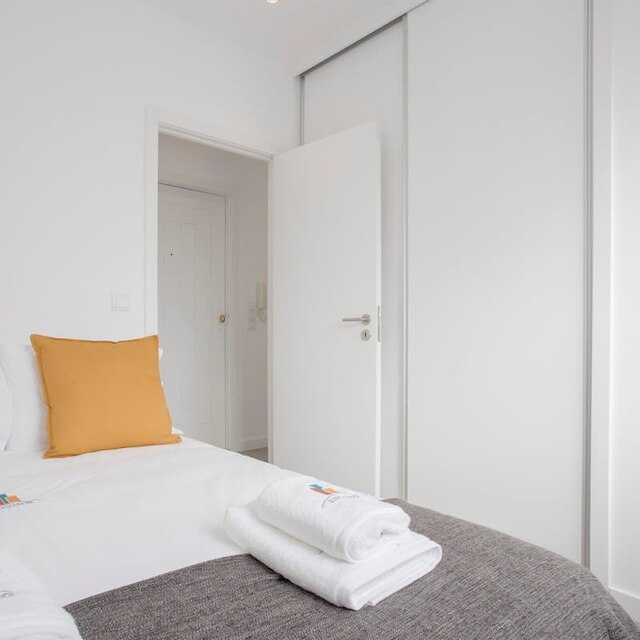 リビング イン ポルト センター スポット アパートメント