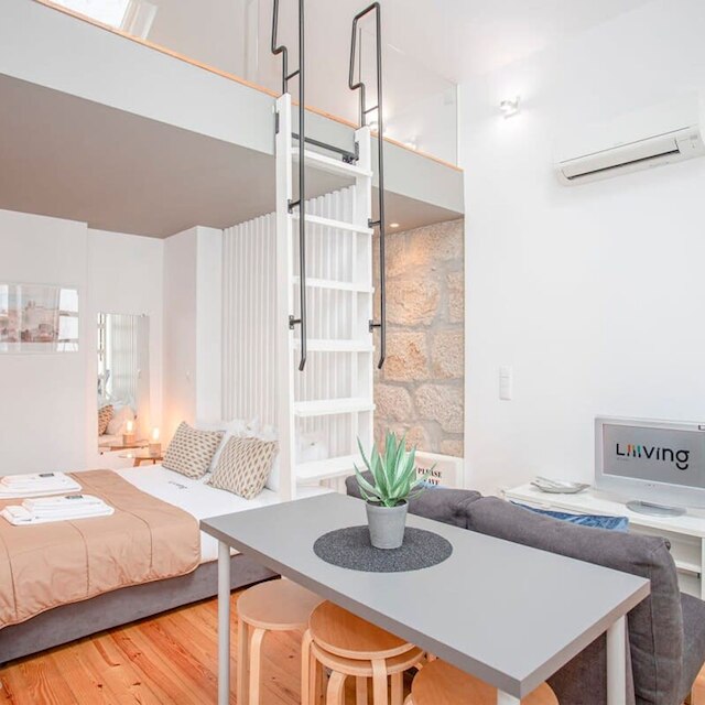 リビング イン ポルト - ハート オブ ポルト メザニン