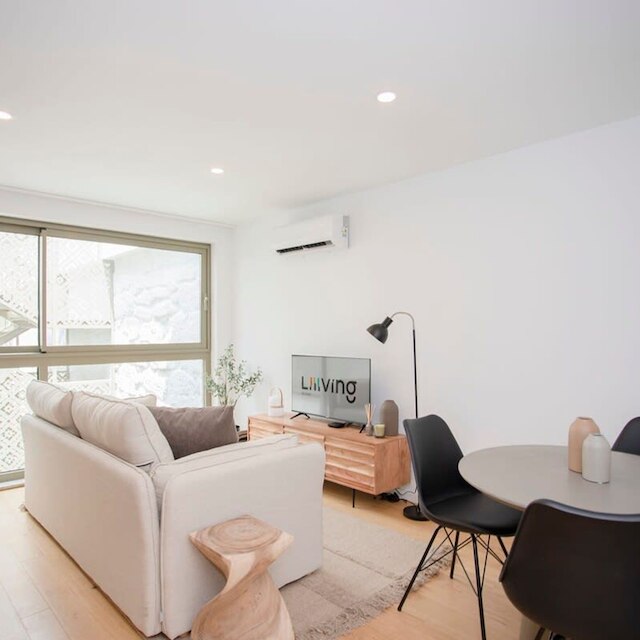 NAX アパートメント E バイ リービング