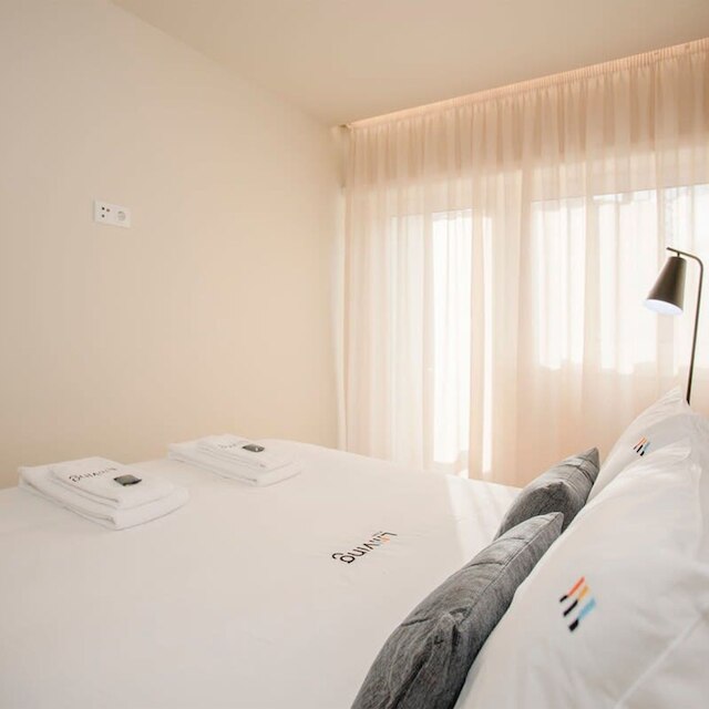 リーヴィング イン ポルト - アップタウン パール アパートメント