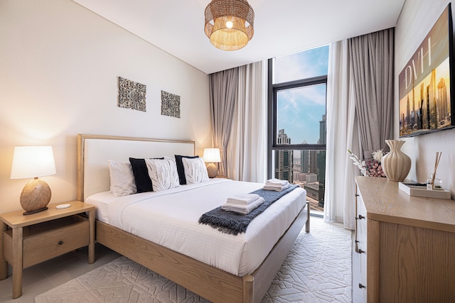 スカイ ハイ オーシャン ビュー オポジット ドバイ モール