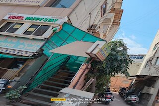 ホテル ハッピー ステイ