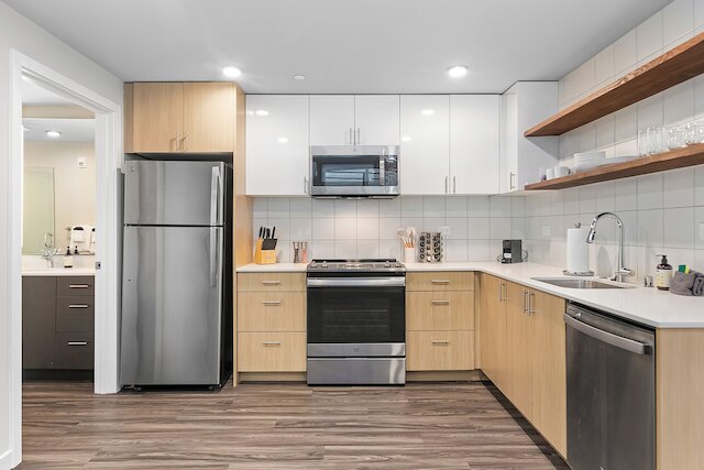 ダンシング ウィングス リトリート ウォーカー パラダイス