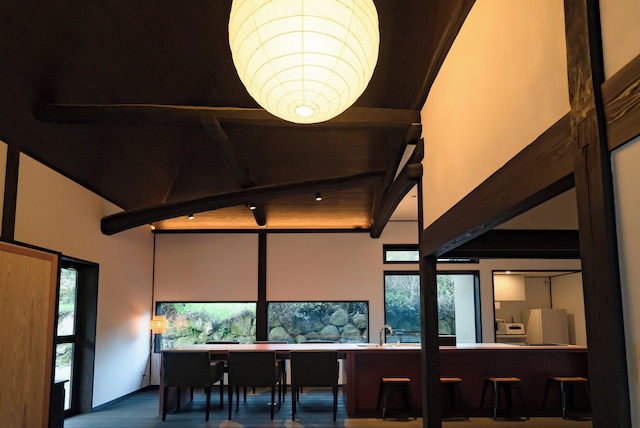 小塩の灯り「石垣の別荘」