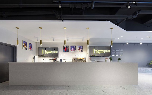 Starchain Heehee Hotel - Sanya Bay Walking Street Store