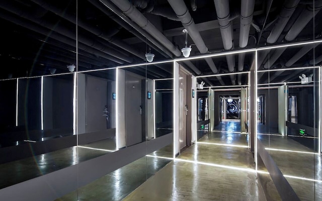 Starchain Heehee Hotel - Sanya Bay Walking Street Store