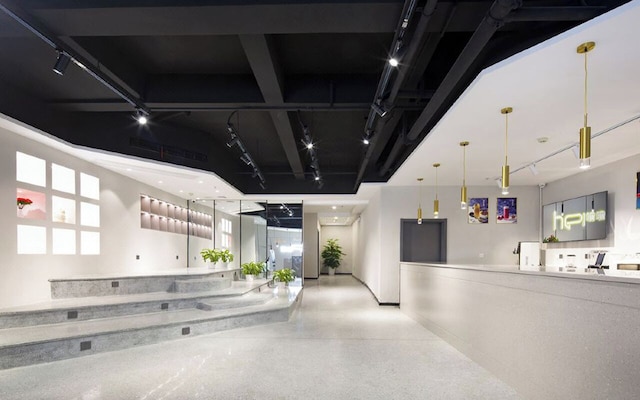 Starchain Heehee Hotel - Sanya Bay Walking Street Store