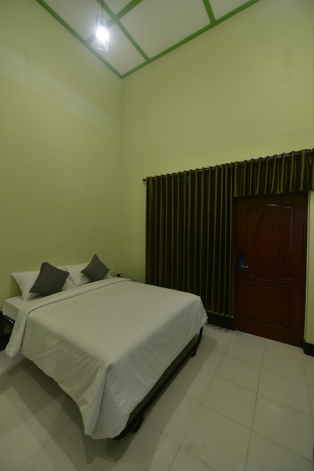 ホテル イリアン スラバヤ