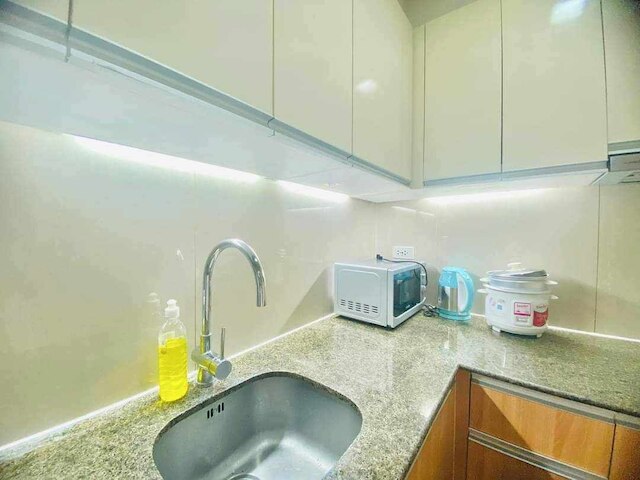 マクタン ニュータウン コンド