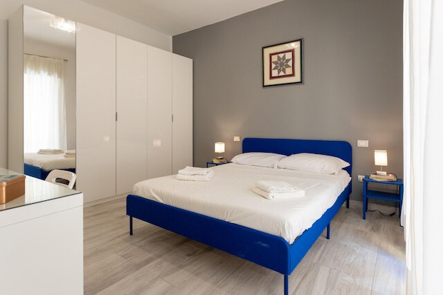 ニネッタ ア フォリア イン ナポリ