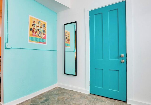 マイアミ オン ア バジェット - クリーン アンド セーフ