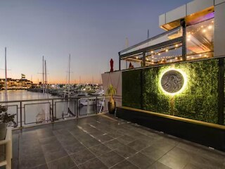 ヴィアダクツ ビッグ バルコニー ブレステイキング ビューズ