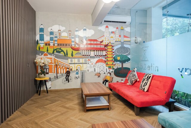 ナイト & デイ カンディ セマラン