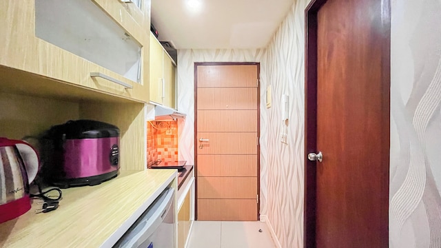 グッド プレイス スタジオ アパートメント アット ヴィダ ビュー マカッサル