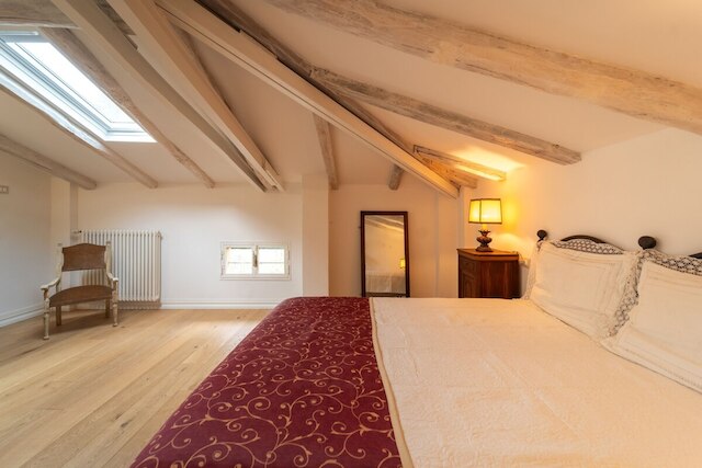 ディモラ ペルシケット ウィズ スタニング ビュー オブ ボローニャ