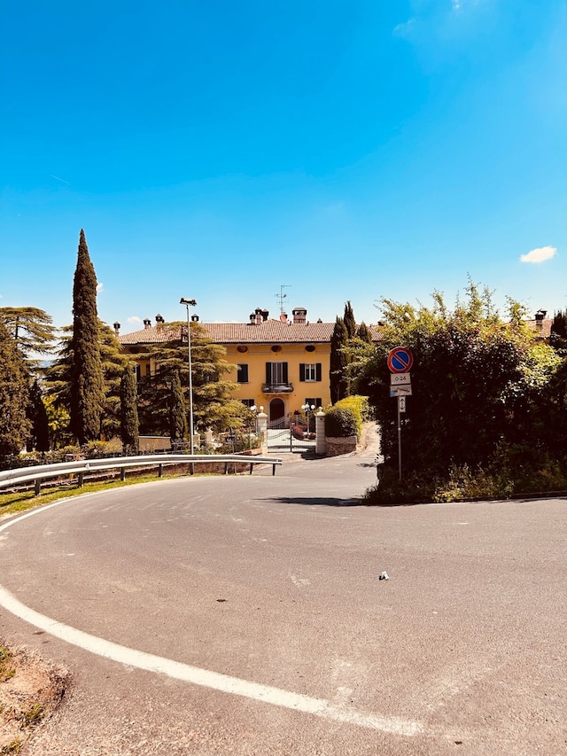 スイート ペルシケット バイ ボローニャ アイコニック ヒルサイド