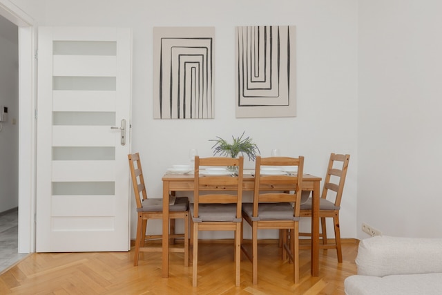 ヴンダーアパートメンツ チミエルナ 100