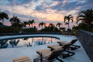 ゲーテッド ケアウホウ レジデンス ウィズ オーシャン ビューズ プール