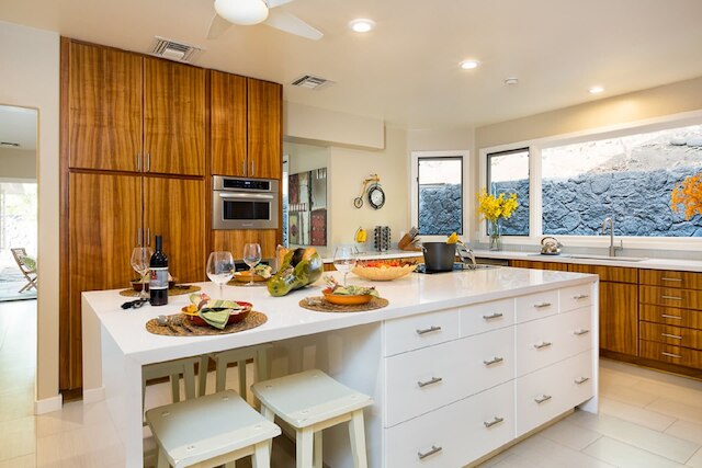 ゲーテッド ケアウホウ レジデンス ウィズ オーシャン ビューズ プール