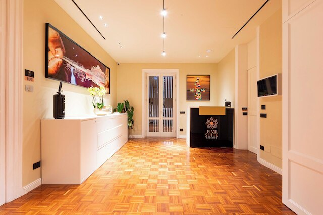 ファイブ スイート