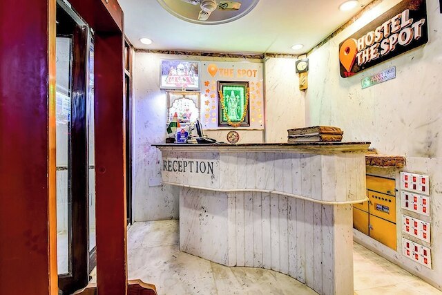 ホテル スポット イン パハールガンジ ニア ニューデリー レイルウェイ ステーション