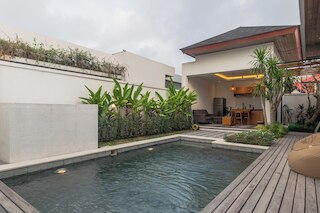 サイプレス ヴィラ