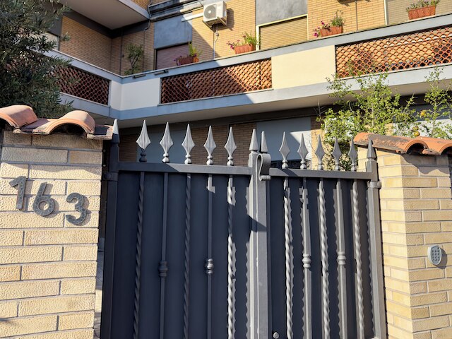 イソラ 1.6.3 ゲストハウス