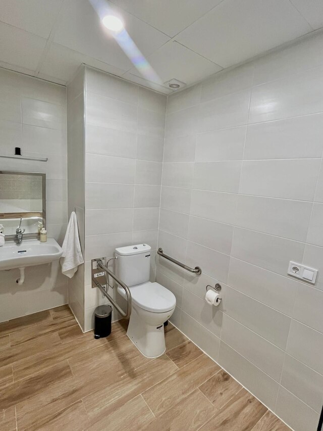 イフェマ I マドリード ウィズ 1 バスルーム