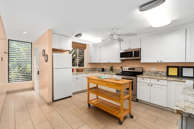 ビッグアイランド ケアウホウ サーフ & ラケット 4-103 2 ベッドルーム コンド