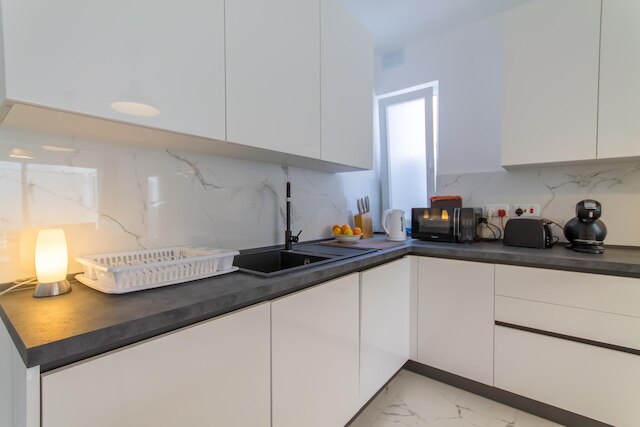 サニー ペントハウス モダン 2 ベッドルーム - スリーマ