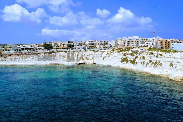 エクセプショナル サンリット アパート マルサスカラ ベイ