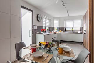 エクセプショナル サンリット アパート マルサスカラ ベイ