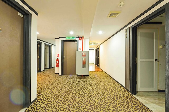 ワン・エニグマ・ホテル