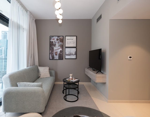 ビジネスベイ ブリス 1ベッドルーム アパートメント