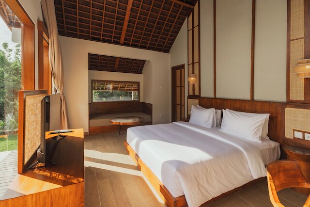 アルパナ ヴィラズ