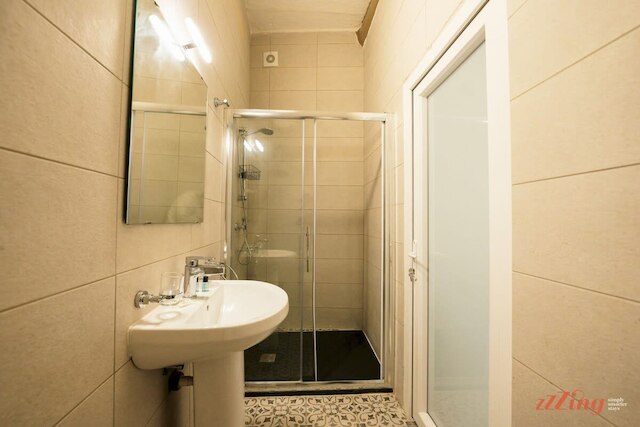 シジーウィにある モダンな マルタのタウンハウス