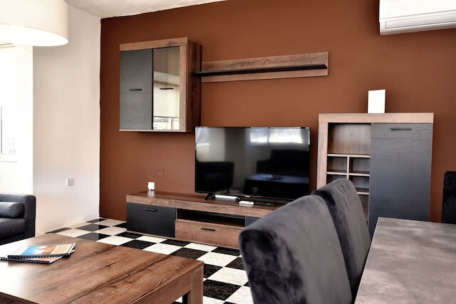 明るくて セントラルな 2 ベッドルーム ウィズ ハーバービュー