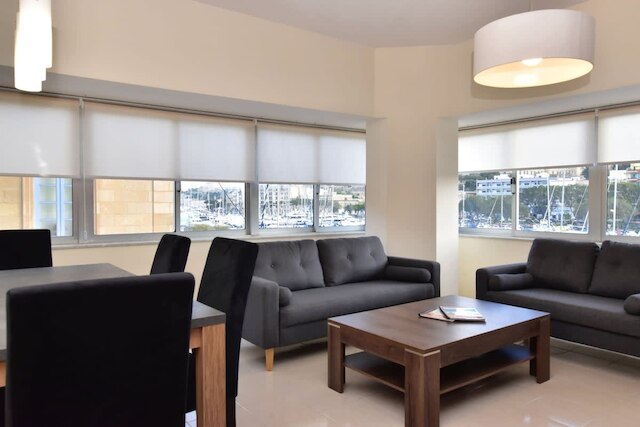 シービュー スペーシャス 2 ベッドルーム セントラルアパートメント