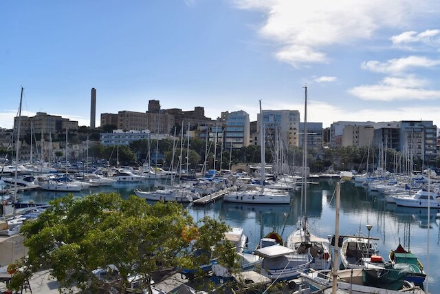 シービュー スペーシャス 2 ベッドルーム セントラルアパートメント