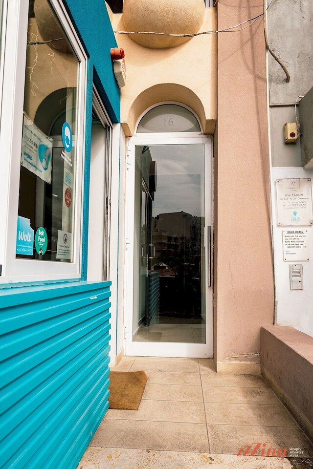 スリーマにある シーニック シーフロント デュプレックスアパートメント