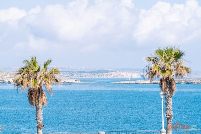 ラグジュアリーヴィラ バイ ザ シー