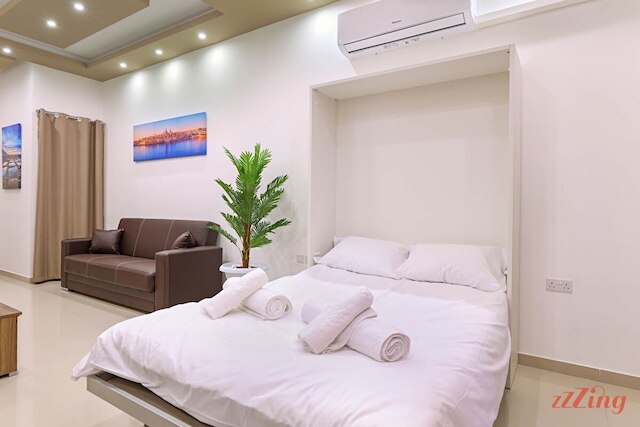 ルクスリアス デュプレックス シーフロント アパートメント ウィズ アメージング ビューズ